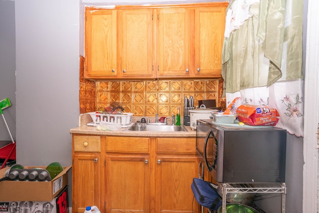 laundry room with sink