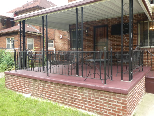 exterior space featuring a porch