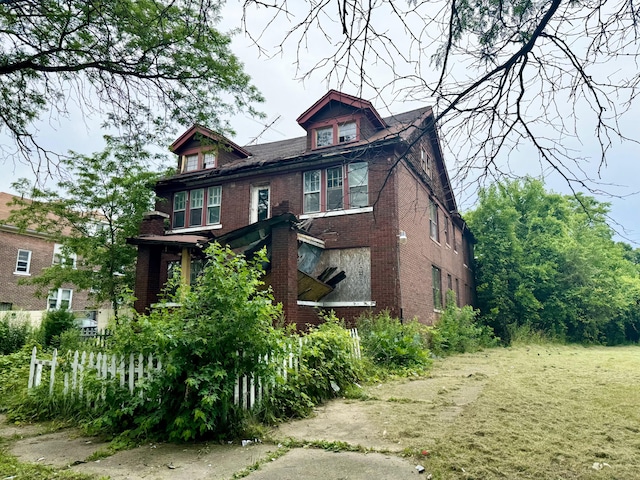 view of front of house