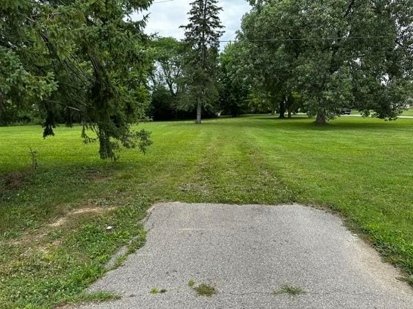 Listing photo 2 for 48100 Powell Rd, Plymouth MI 48170