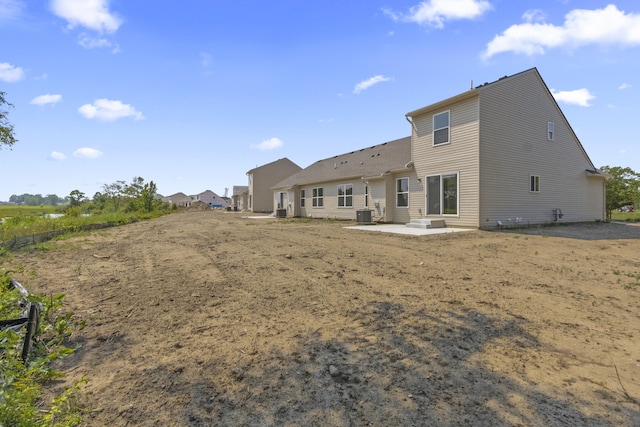 31421 Augusta Dr Unit 76, Romulus, MI 48174 - back of property featuring a patio