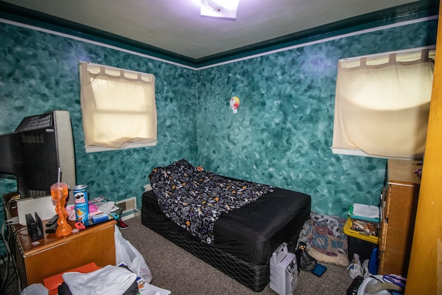 view of carpeted bedroom