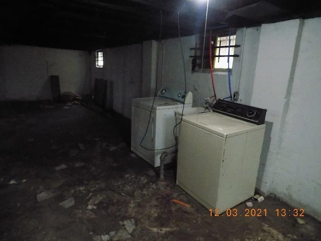 laundry area featuring independent washer and dryer