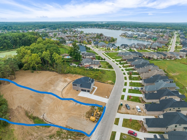 8239 Stoney Creek Dr, South Lyon, MI 48178