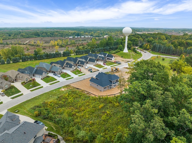 8239 Stoney Creek Dr, South Lyon, MI 48178
