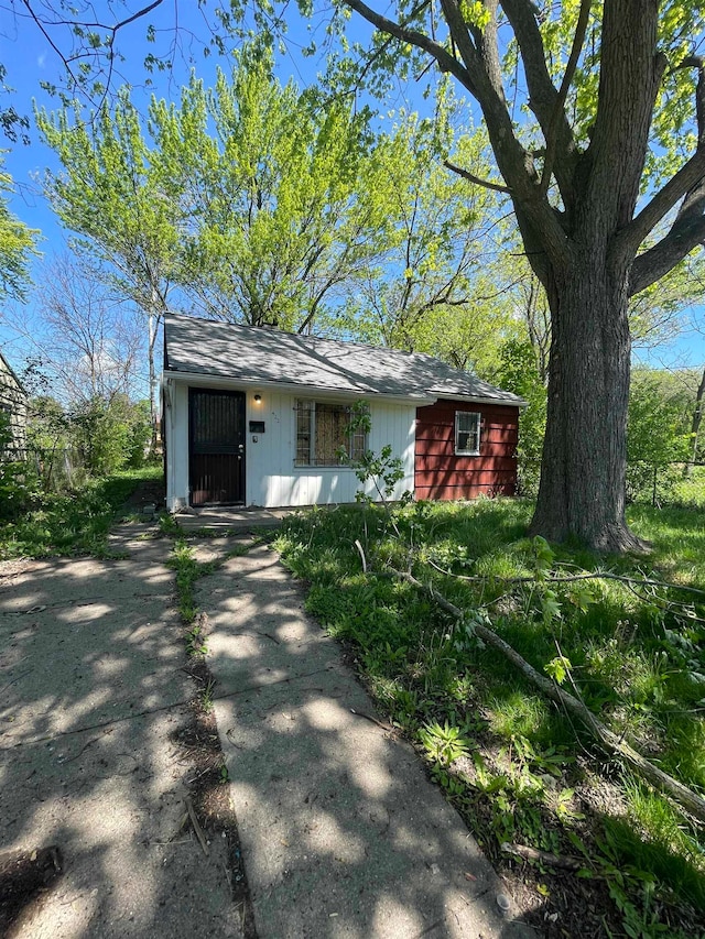 view of single story home