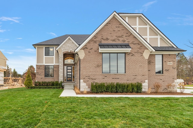 view of front of property with a front yard