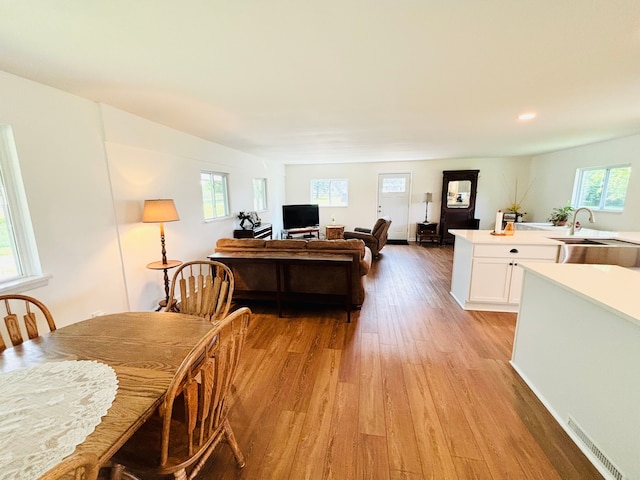 58191 8 Mile Rd, Northville, MI 48167 - living area featuring light wood-style flooring and recessed lighting