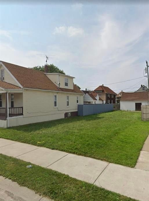 Listing photo 3 for 3105 Goodson St, Hamtramck MI 48212