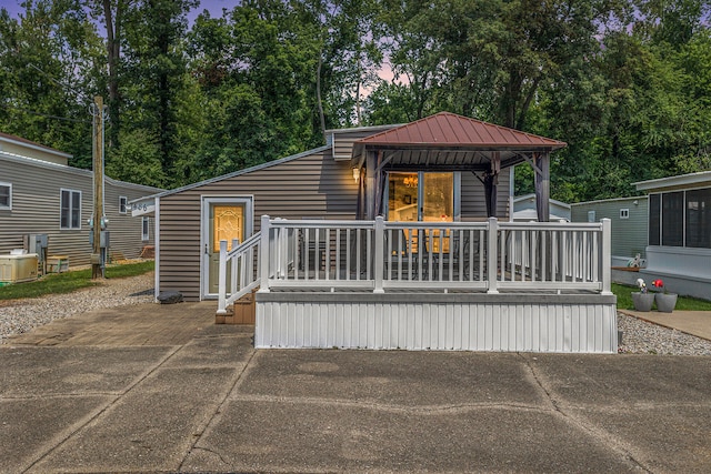 view of front of house featuring a gazebo