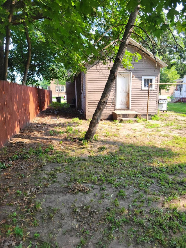 437 Ada Ave, Muskegon, MI 49442 - view of yard