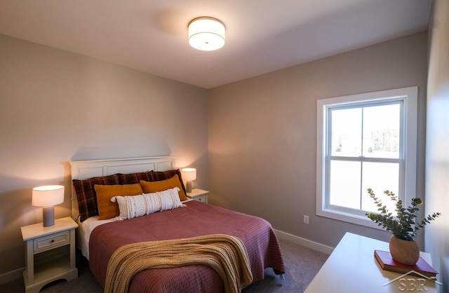 bedroom featuring carpet floors