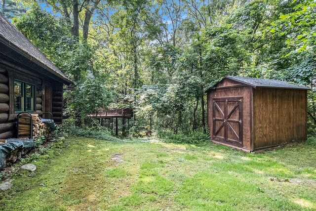 11245 Guyn Dr, Brighton, MI 48114 - view of green lawn