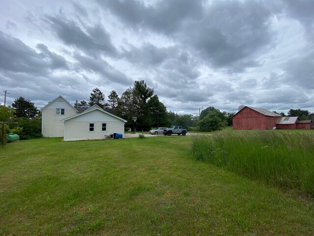 20682 Honor Hwy, Interlochen, MI 49643 - view of green lawn
