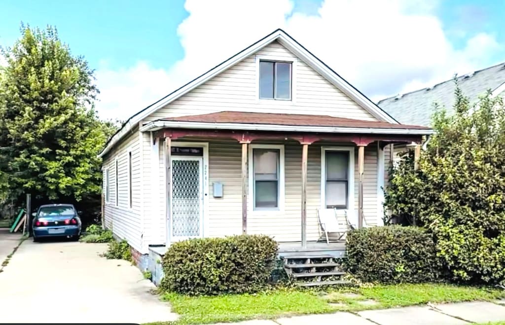 bungalow with a porch