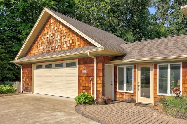 view of front facade with a garage