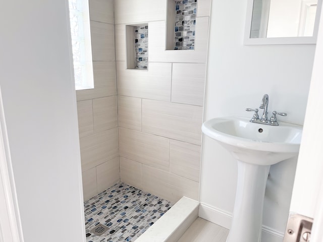 488 Parkview Dr, Detroit, MI 48214 - full bathroom featuring a stall shower