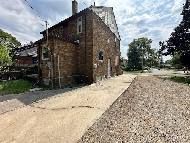 view of home's exterior