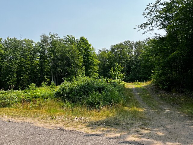 154 Neejee Rd, Negaunee, MI 49866