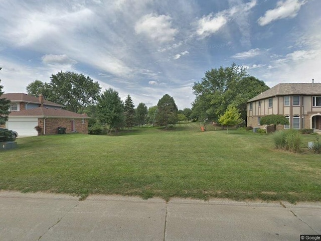 Listing photo 2 for 1545 Tiverton Trail Dr, Rochester Hills MI 48306