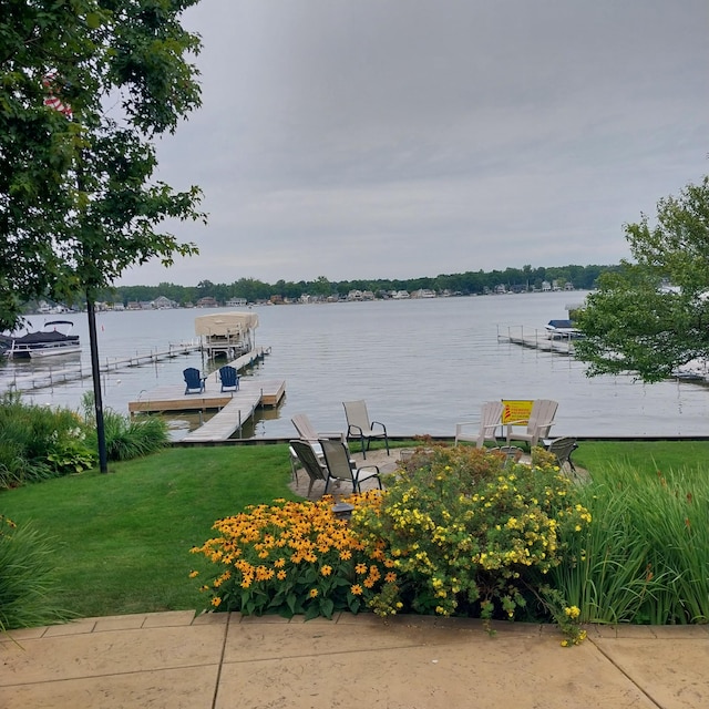 345 Oakwood Ave, Clarklake, MI 49234 - photo 2