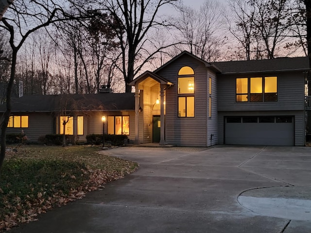 view of front facade with a garage