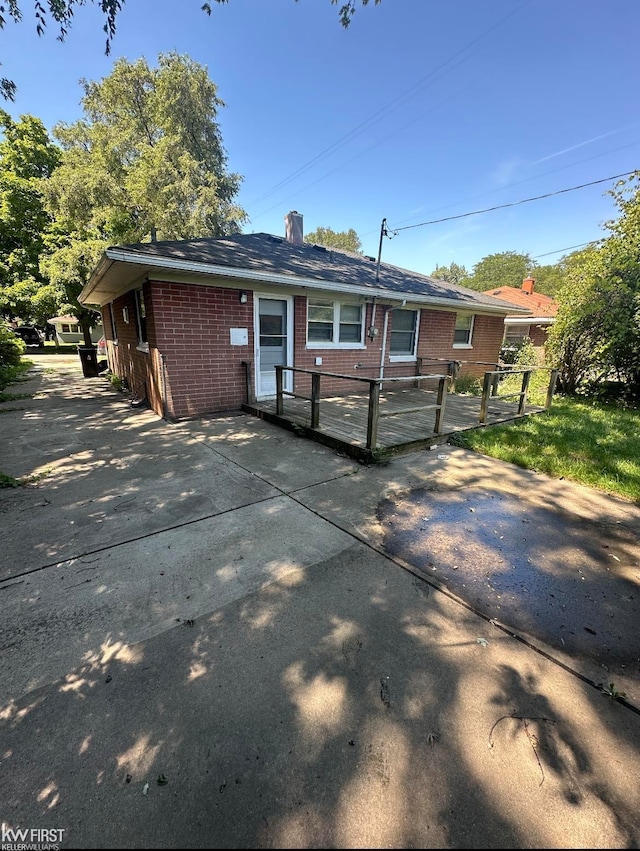 view of front of property