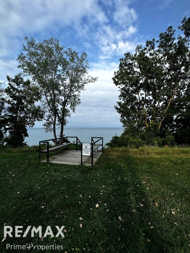 000 Sylvia Dr, Michigan, MI 48450