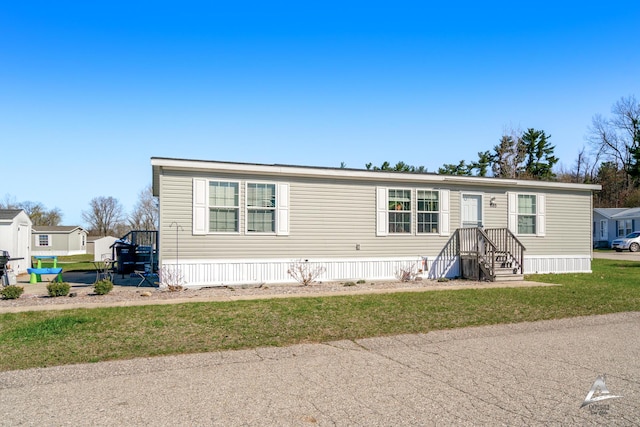 885 Buttonwood Dr, Middleville, MI 49333 - photo 1