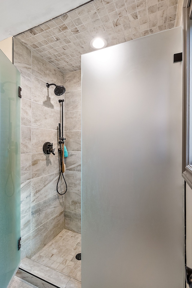 12120 Shaffer Rd, Davisburg, MI 48350 - full bath featuring a stall shower
