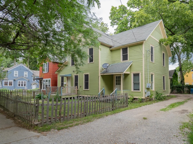 view of front of home