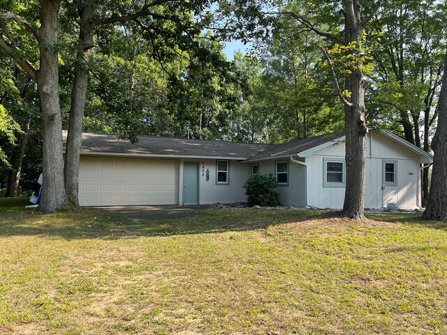 Listing photo 2 for 7808 W Royal, Canadian Lakes MI 49346