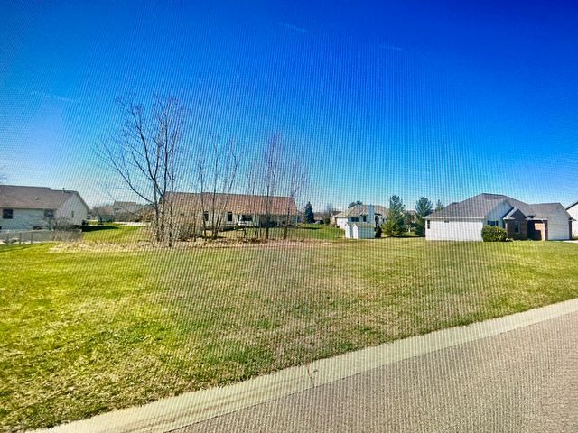 6268 Boulder Dr, Flushing, MI 48433