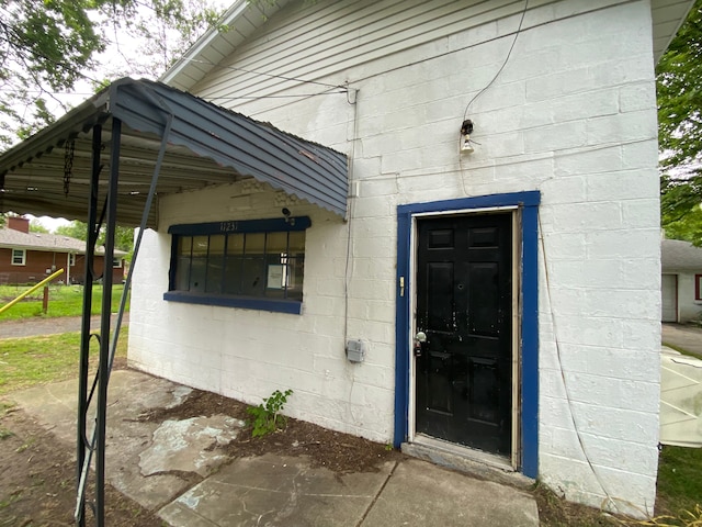 view of entrance to property