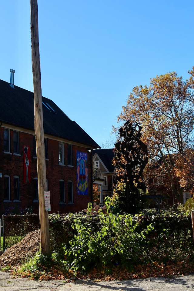 view of home's exterior