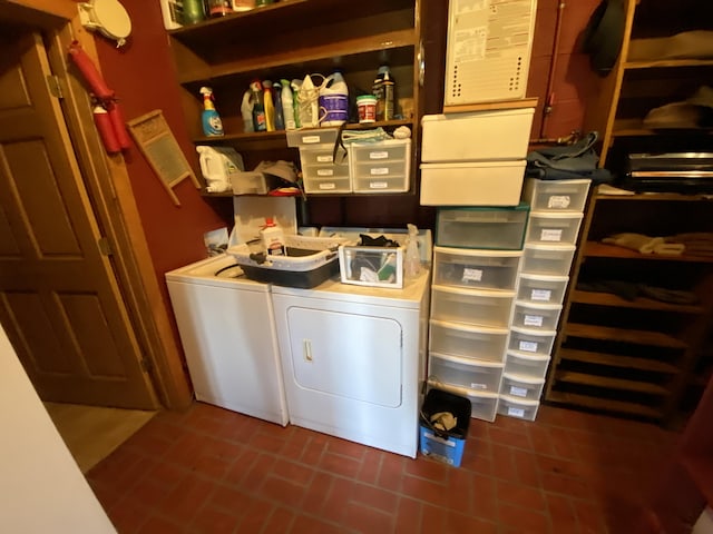 laundry room featuring washer and dryer