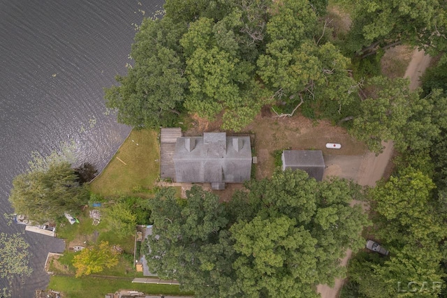 bird's eye view with a water view