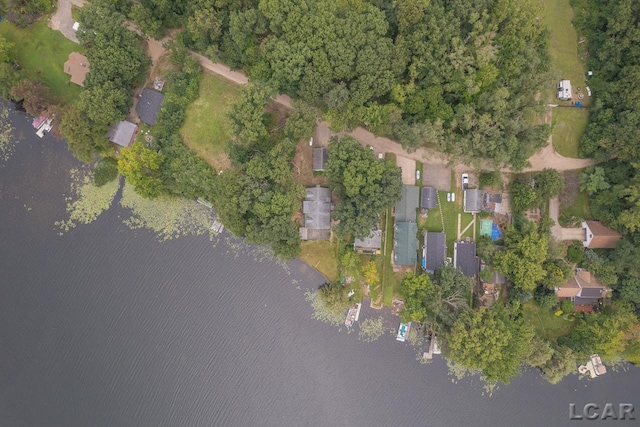 bird's eye view with a water view