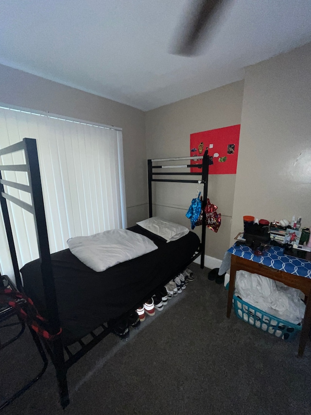 bedroom featuring carpet flooring