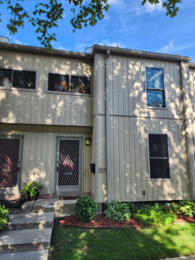 view of townhome / multi-family property