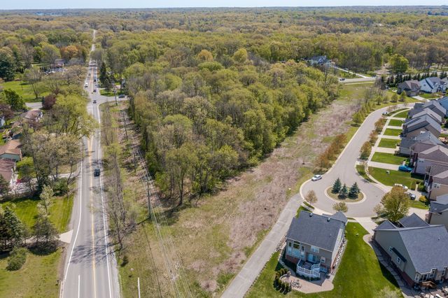 000 Wise Rd, Commerce Twp, MI 48382