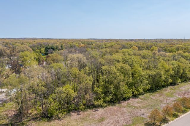000 Wise Rd, Commerce Twp, MI 48382