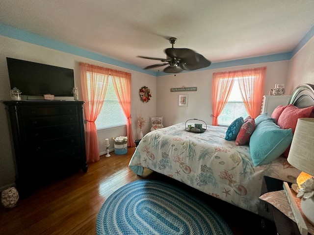 12841 Telegraph Rd, Taylor, MI 48180 - bedroom featuring wood finished floors and a ceiling fan