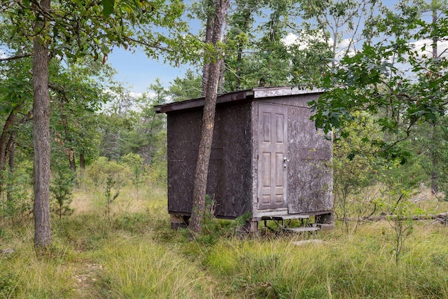 view of outdoor structure