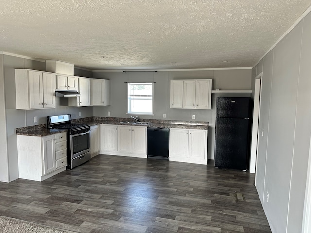 16678 Lakewood Dr, Holly, MI 48442 - kitchen with black appliances, under cabinet range hood, a sink, a textured ceiling, and dark wood-type flooring