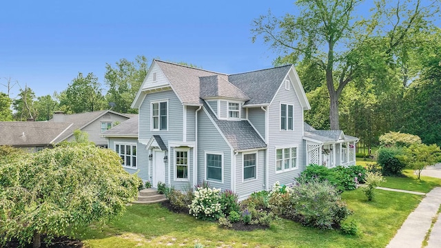 view of front of home with a front yard