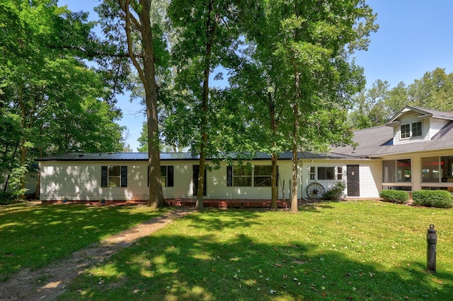 4705 Weiss Rd, Frankenmuth, MI 48734 - view of front of home featuring a front yard