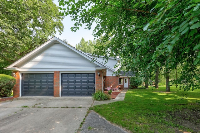 4705 Weiss Rd, Frankenmuth, MI 48734 - view of front of house featuring brick siding, a front yard, and an attached garage