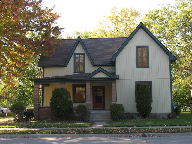 view of front of property featuring covered porch