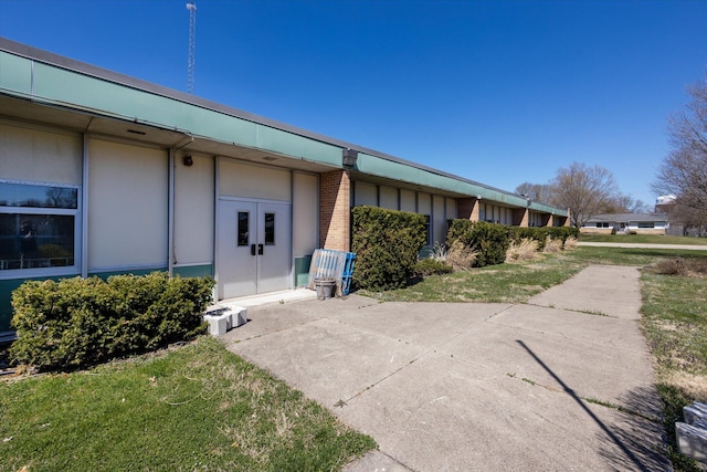 view of side of property